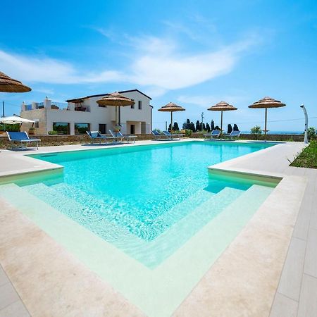 Villa Carmiano Luxury Bedrooms In Avola In The Province Of Syracuse With Spa And Swimming Pool And Wonderful Seaview Exteriör bild