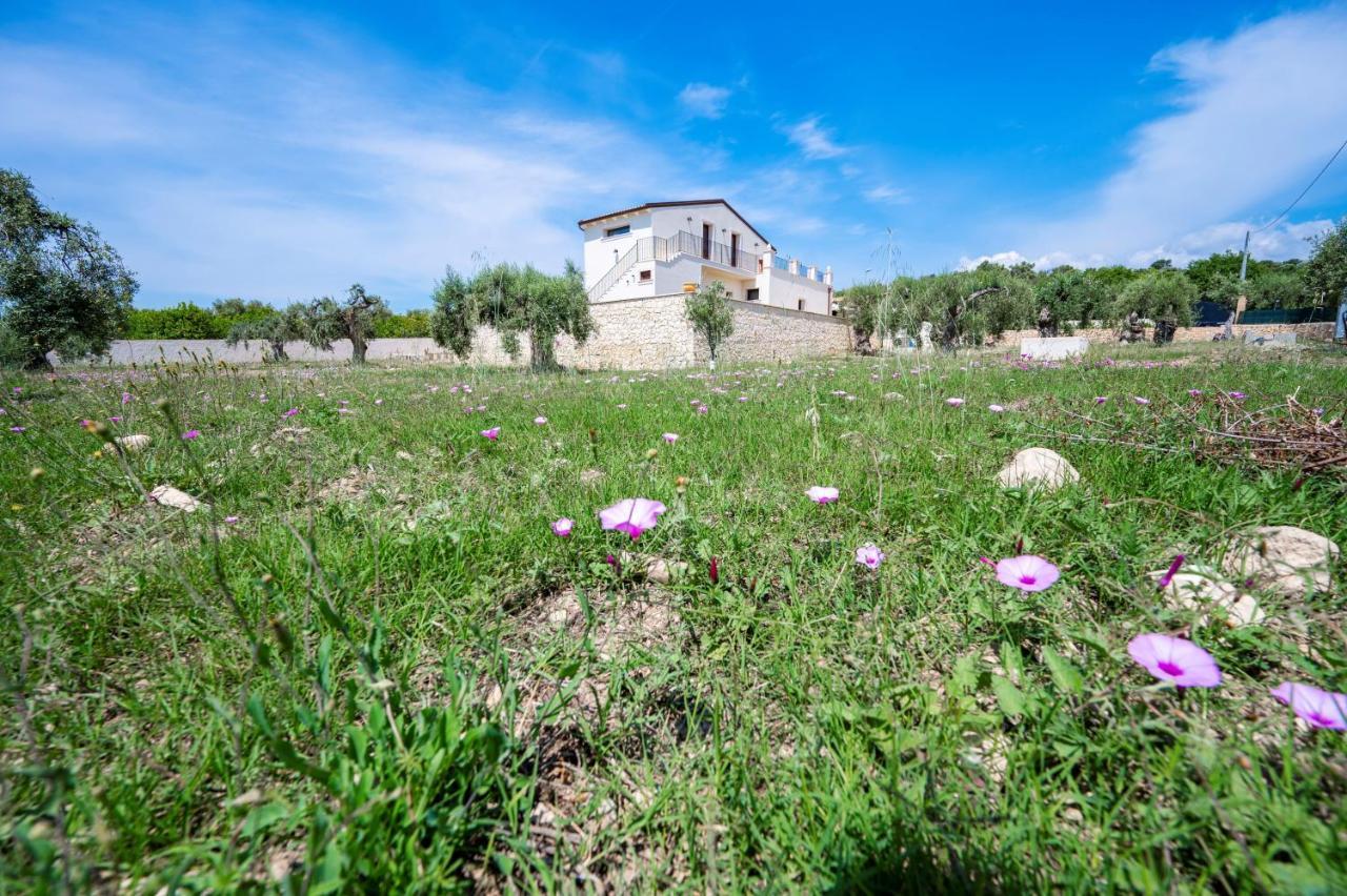 Villa Carmiano Luxury Bedrooms In Avola In The Province Of Syracuse With Spa And Swimming Pool And Wonderful Seaview Exteriör bild
